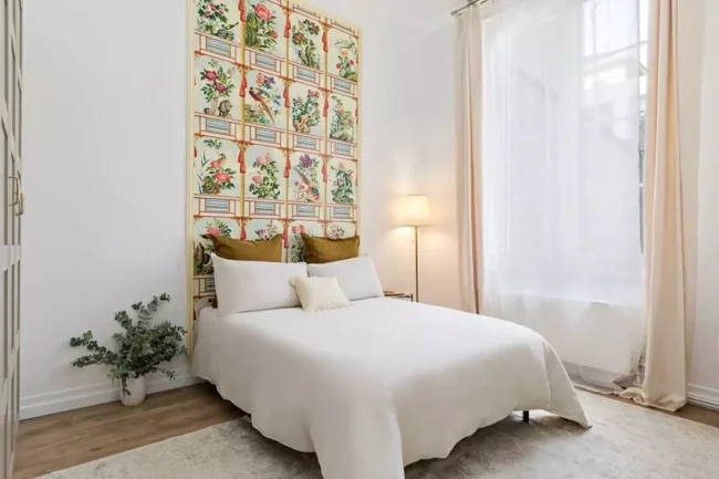 Photographe immobilier luxe ROUEN chambre décoration fleurale