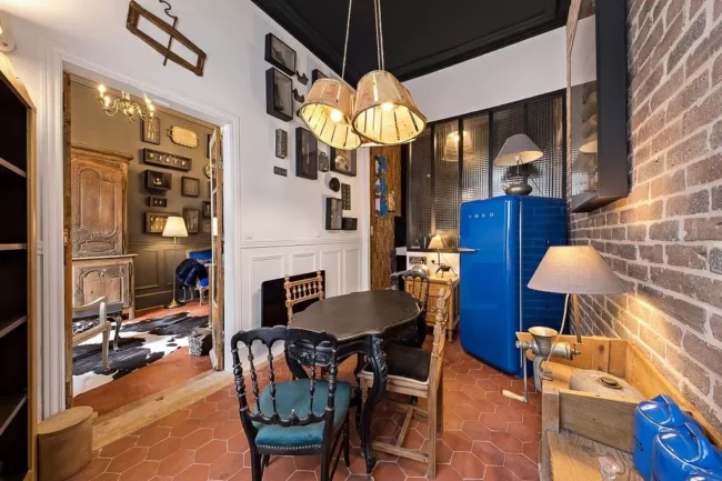 Photographe immobilier ROUEN salon tomettes bois vintage